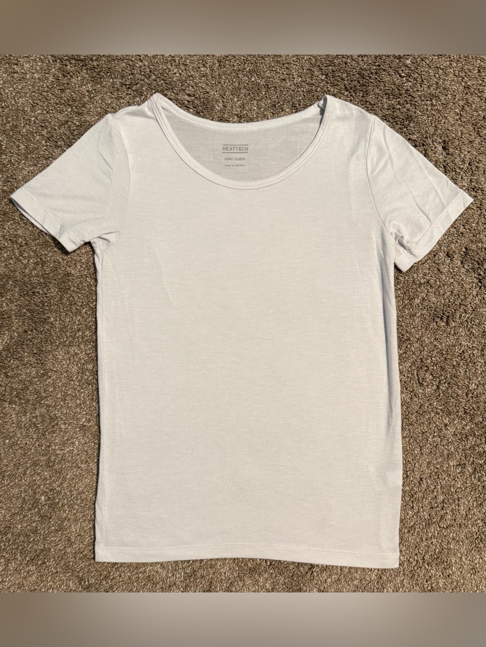 Uniqlo HEATTECH White Scoop Neck Tee